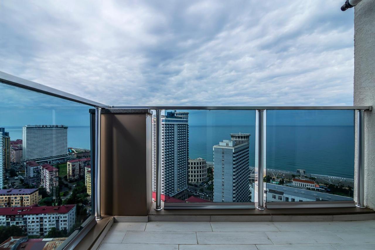 G-Point Apartment Batumi Exterior photo